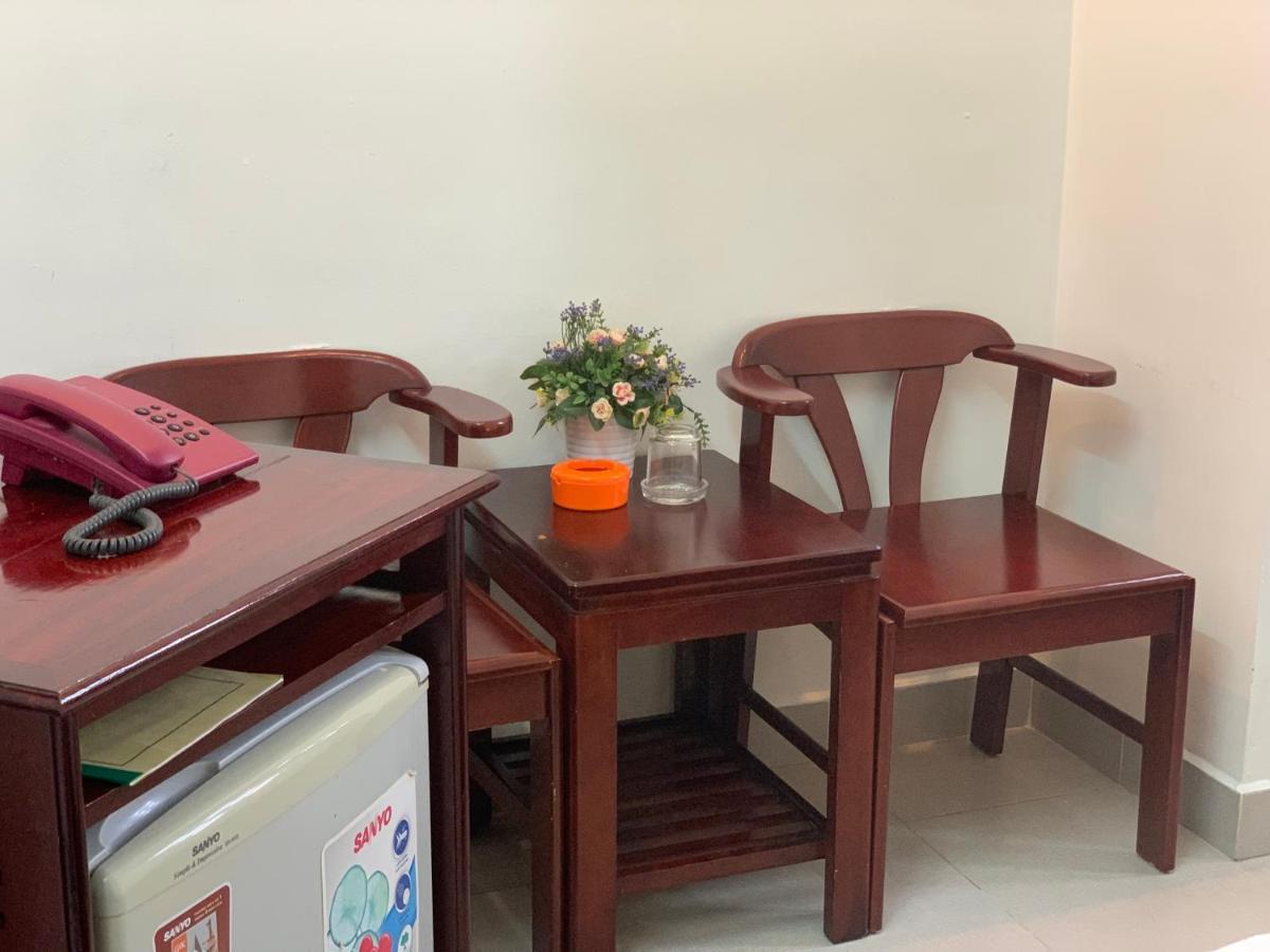 đình đình Khách sạn *